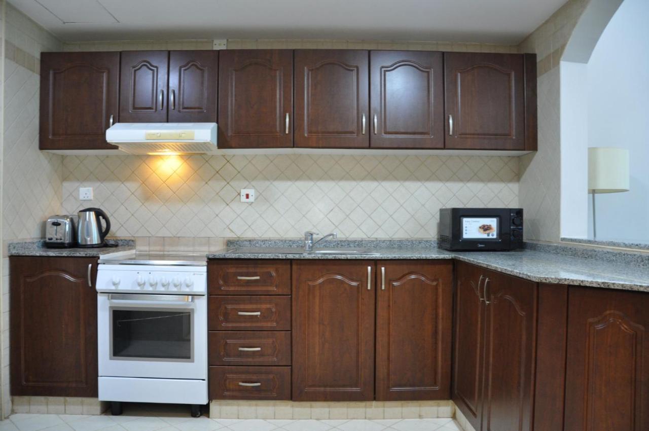 دبي Care Holiday Homes Apartments Barsha Heights المظهر الخارجي الصورة