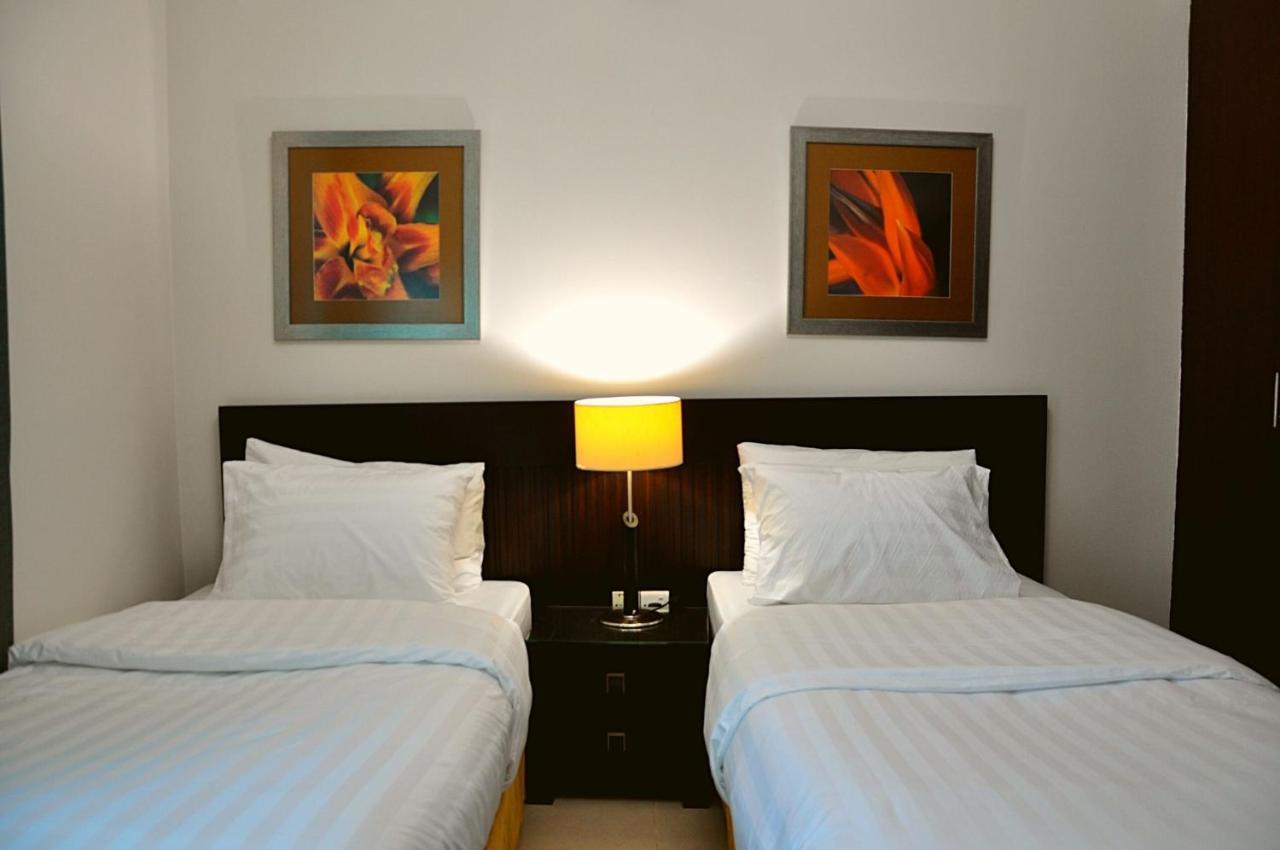 دبي Care Holiday Homes Apartments Barsha Heights المظهر الخارجي الصورة