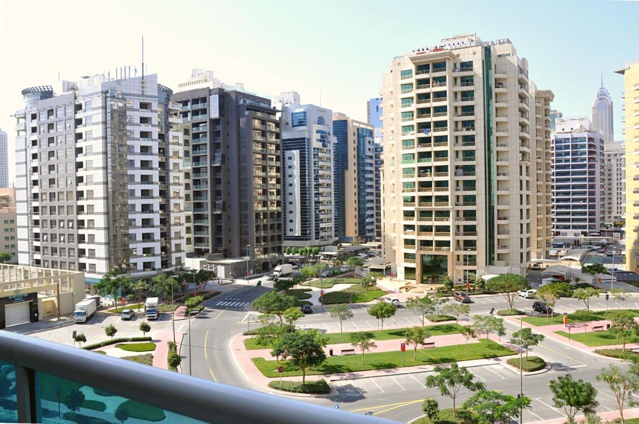 دبي Care Holiday Homes Apartments Barsha Heights المظهر الخارجي الصورة