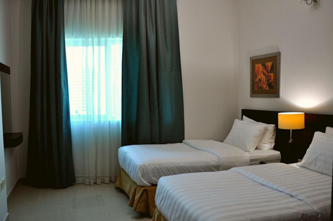 دبي Care Holiday Homes Apartments Barsha Heights المظهر الخارجي الصورة