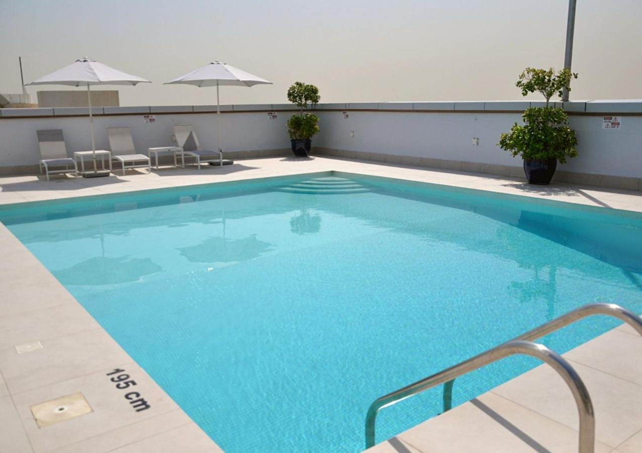دبي Care Holiday Homes Apartments Barsha Heights المظهر الخارجي الصورة